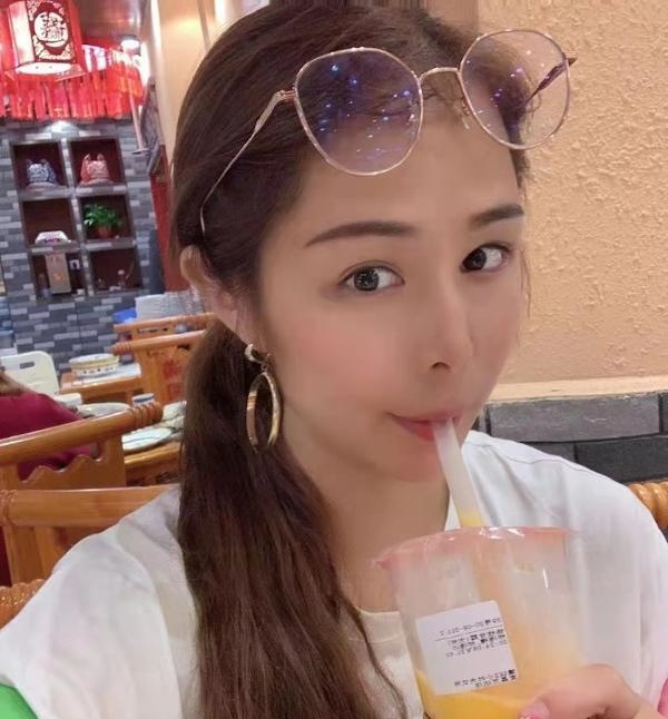 172长腿猫妹