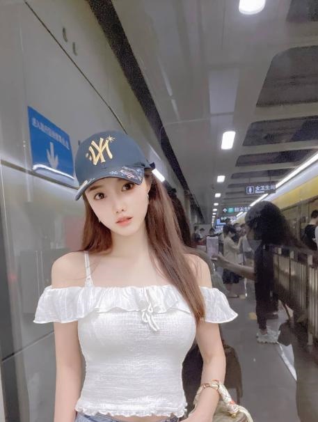 胸大腰细翘臀小洁