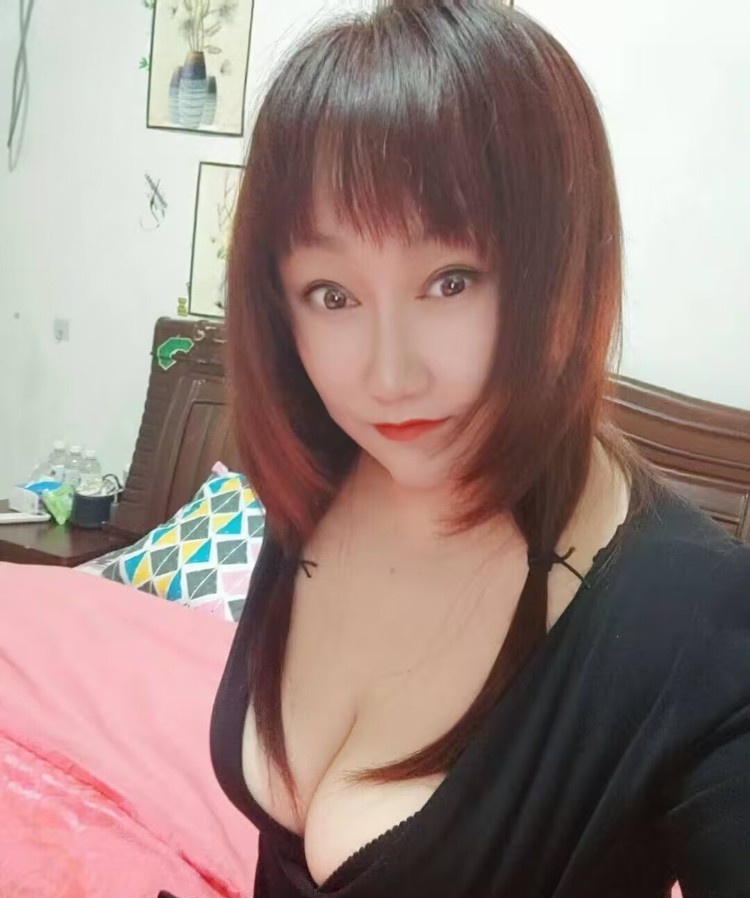 大屁股骚妇
