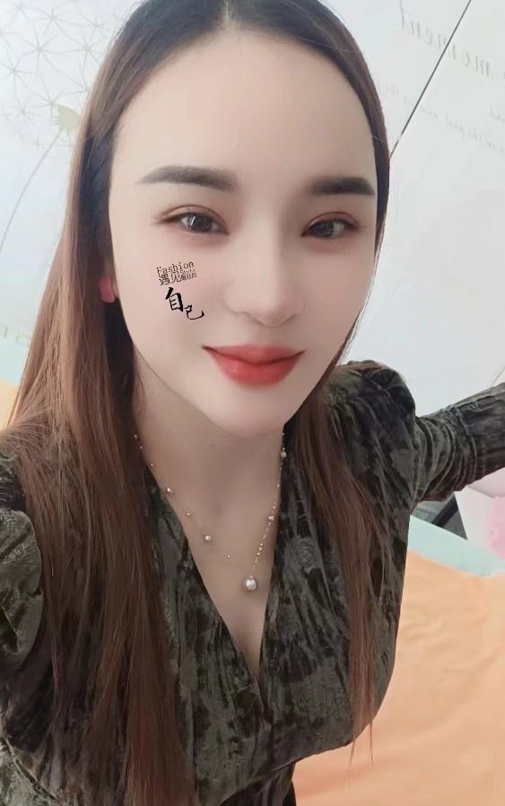 花都美臀御姐圆圆