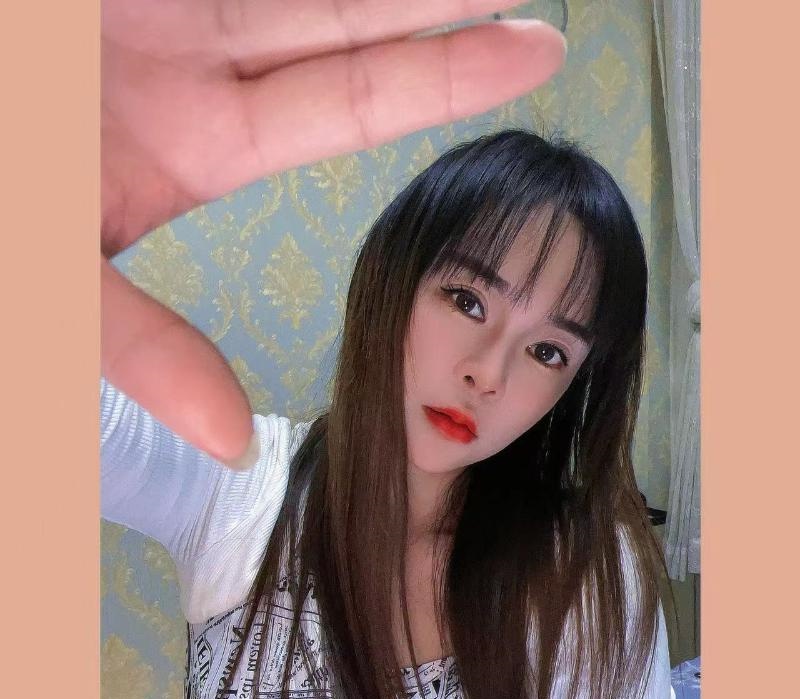 驷马桥小个子妹子
