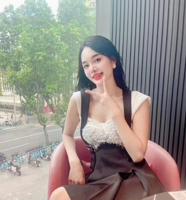宝安性感瑶瑶