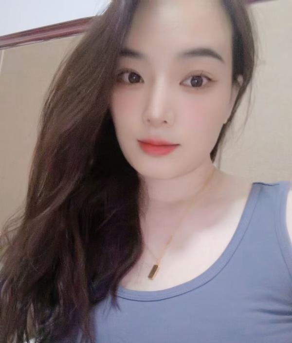 妩媚大姐姐