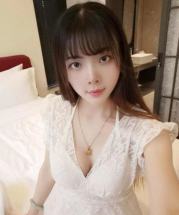 兼职小娇妻琪琪