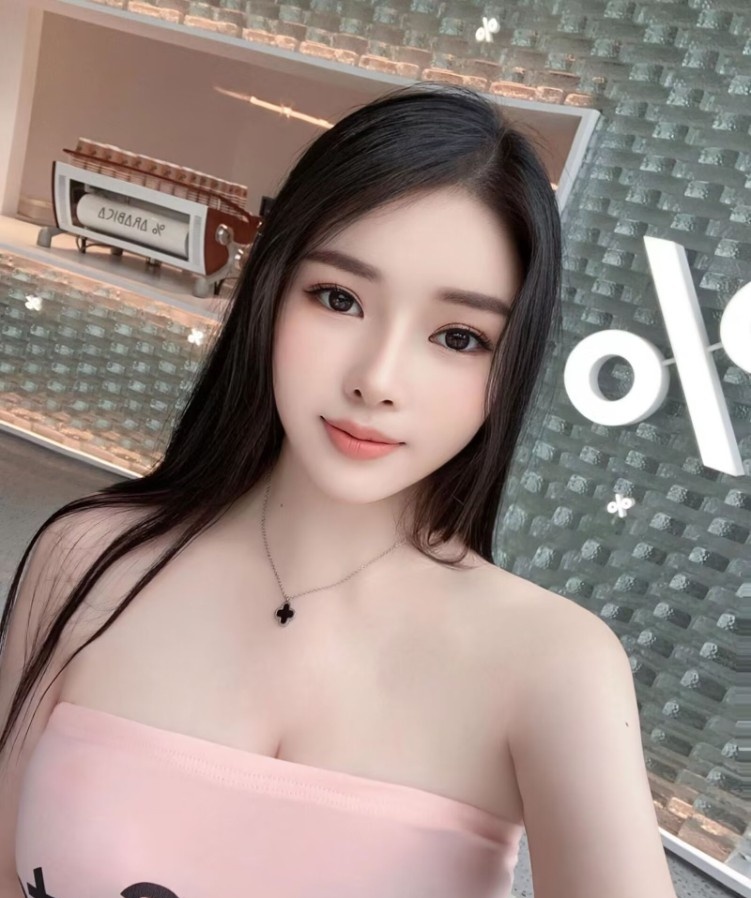 后花园三通漫妮