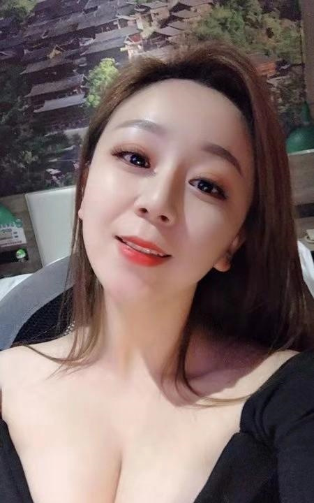 万达服务女冰冰