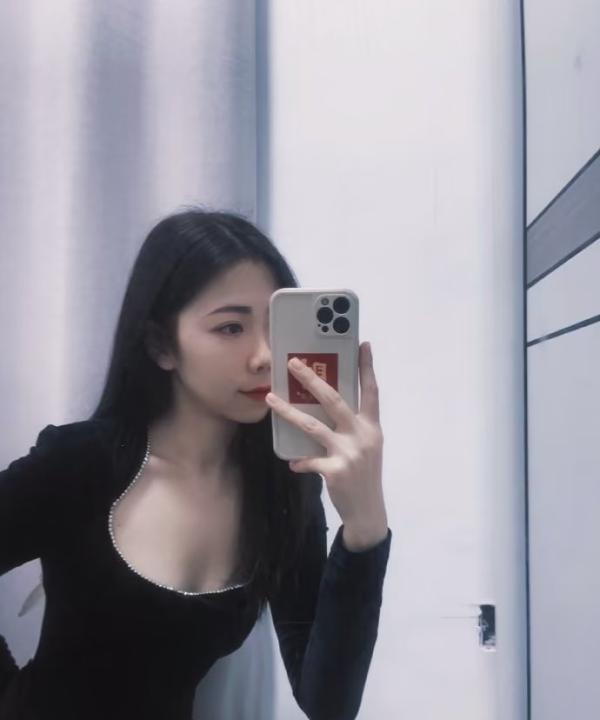 天河甜美小骚货