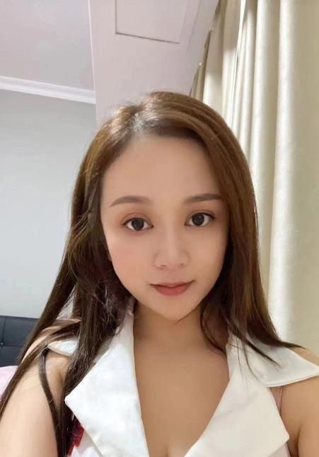 黑丝美腿瑶瑶