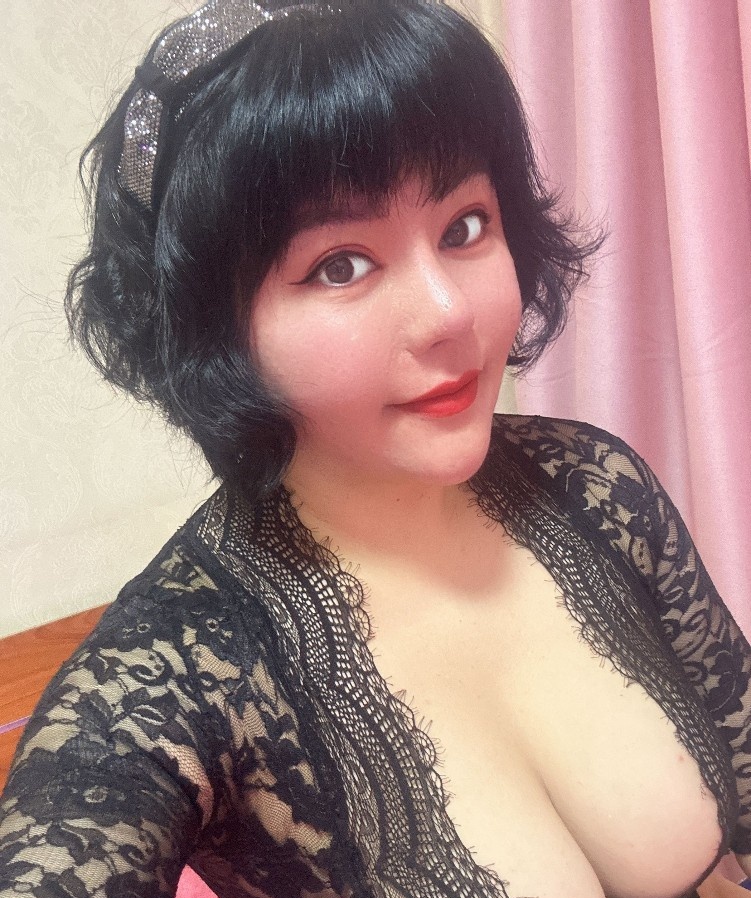 大胸丰满熟女