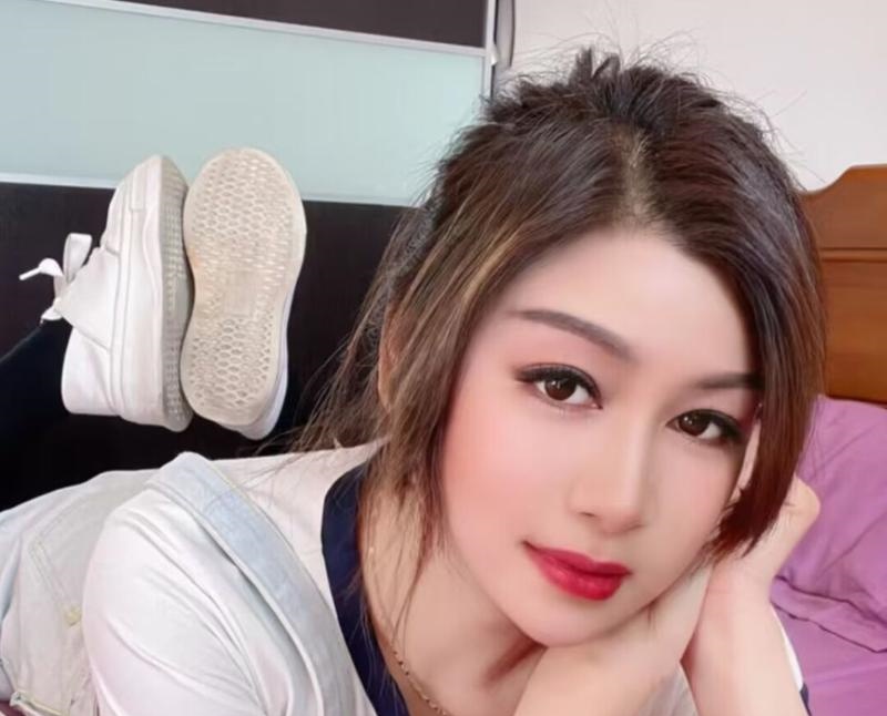 普陀环球港小姐姐