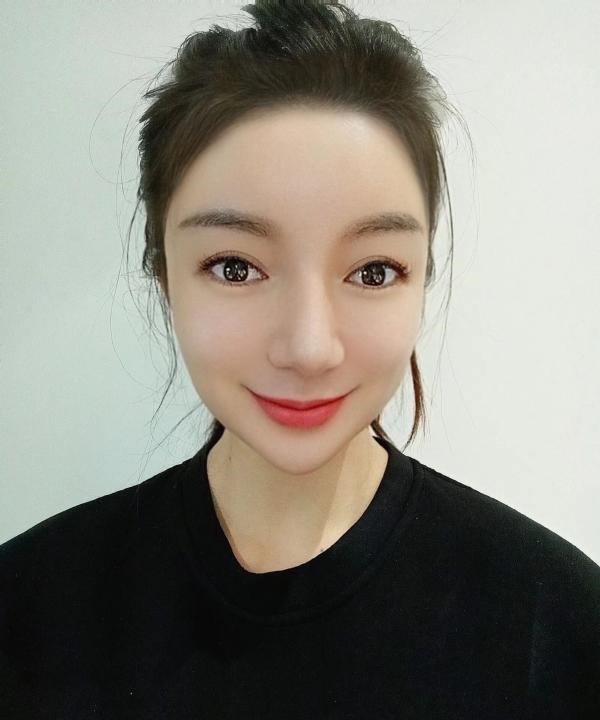 潭村少妇安娜