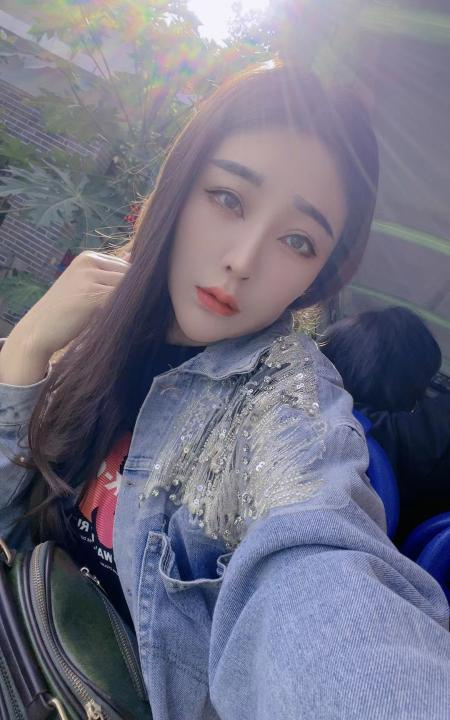 南山会夹的小姐姐