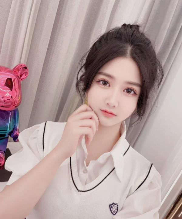 东城大胸沐子