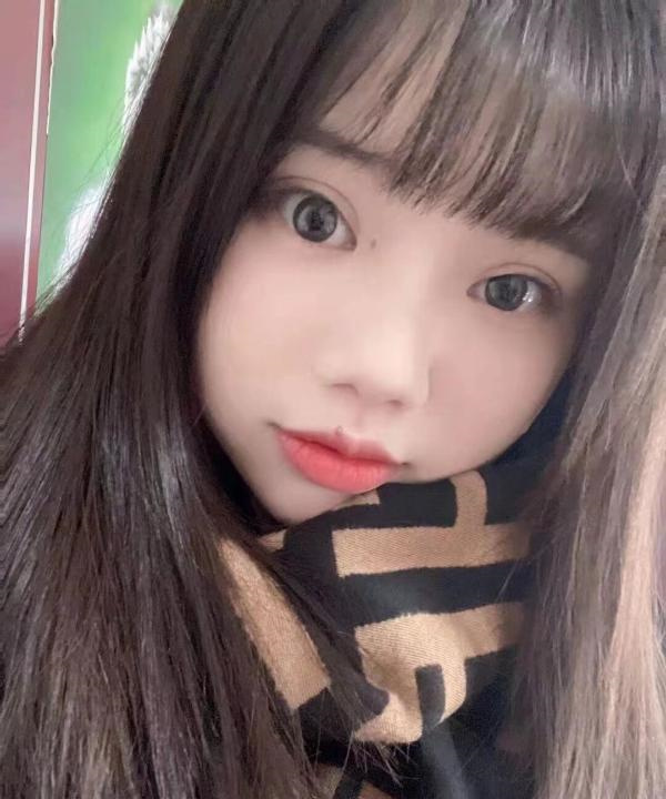 童颜巨乳骚货
