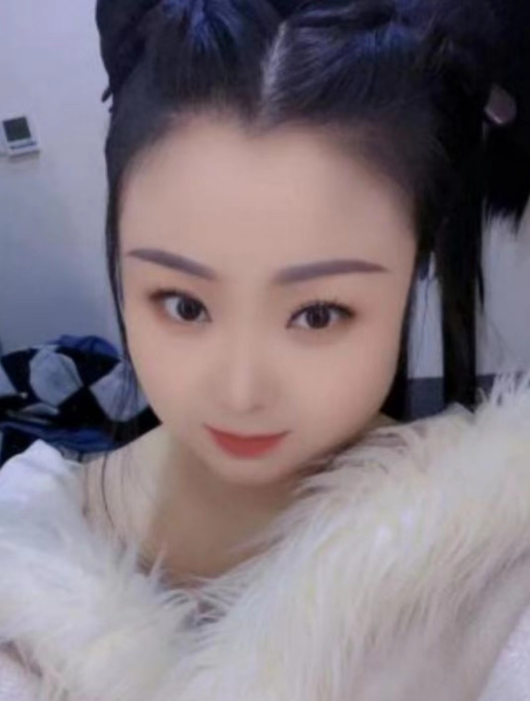 西青瑶瑶