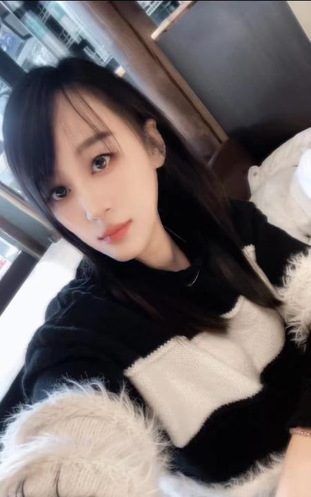 道理姐姐晓彤