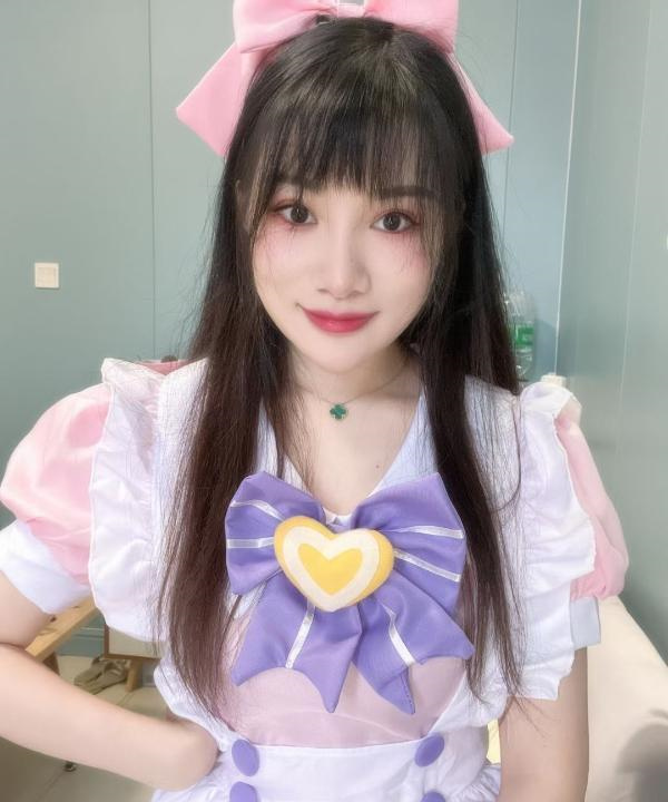 御姐萌妹萝莉小梓倩