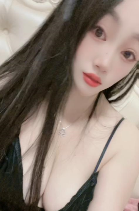 丰满小少妇