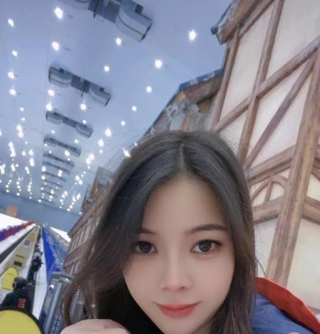 广州长腿小姐姐