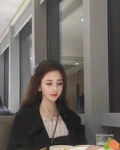 南山小兰花奶茶妹