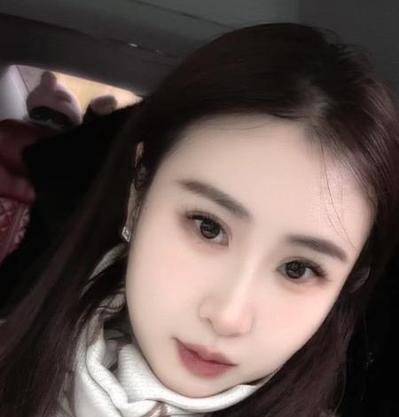 高挑大奶琪格格