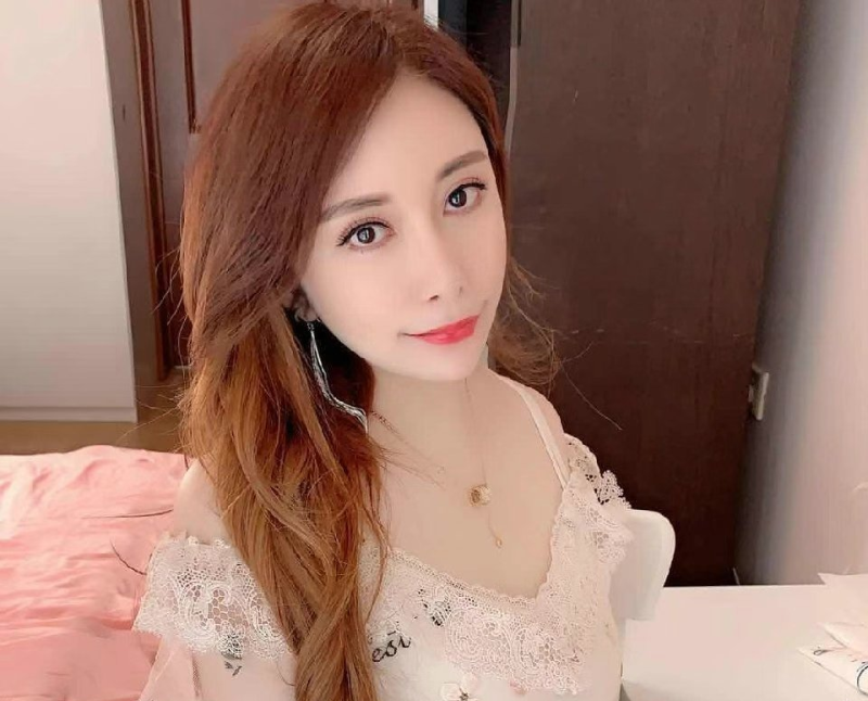 贴心温柔少妇