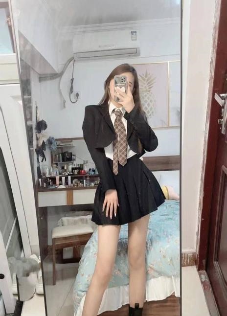 兼职长腿美女