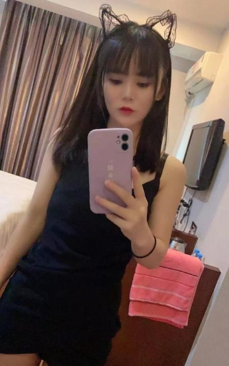 江北高个长腿倪妮