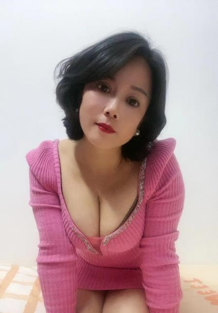 固戍大波熟女姐姐