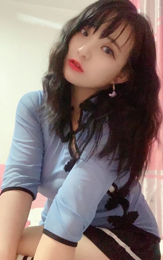 鞍山湖南活好大胸妹子