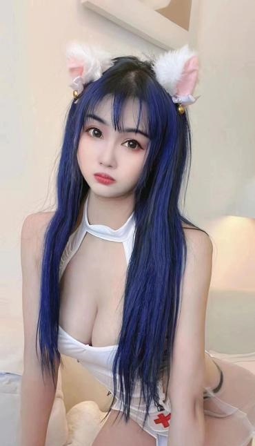 出击可爱型美女娇娇