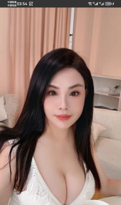 江南西大胸少妇妃妃
