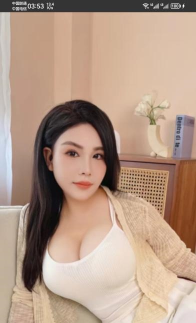 江南西大胸少妇妃妃