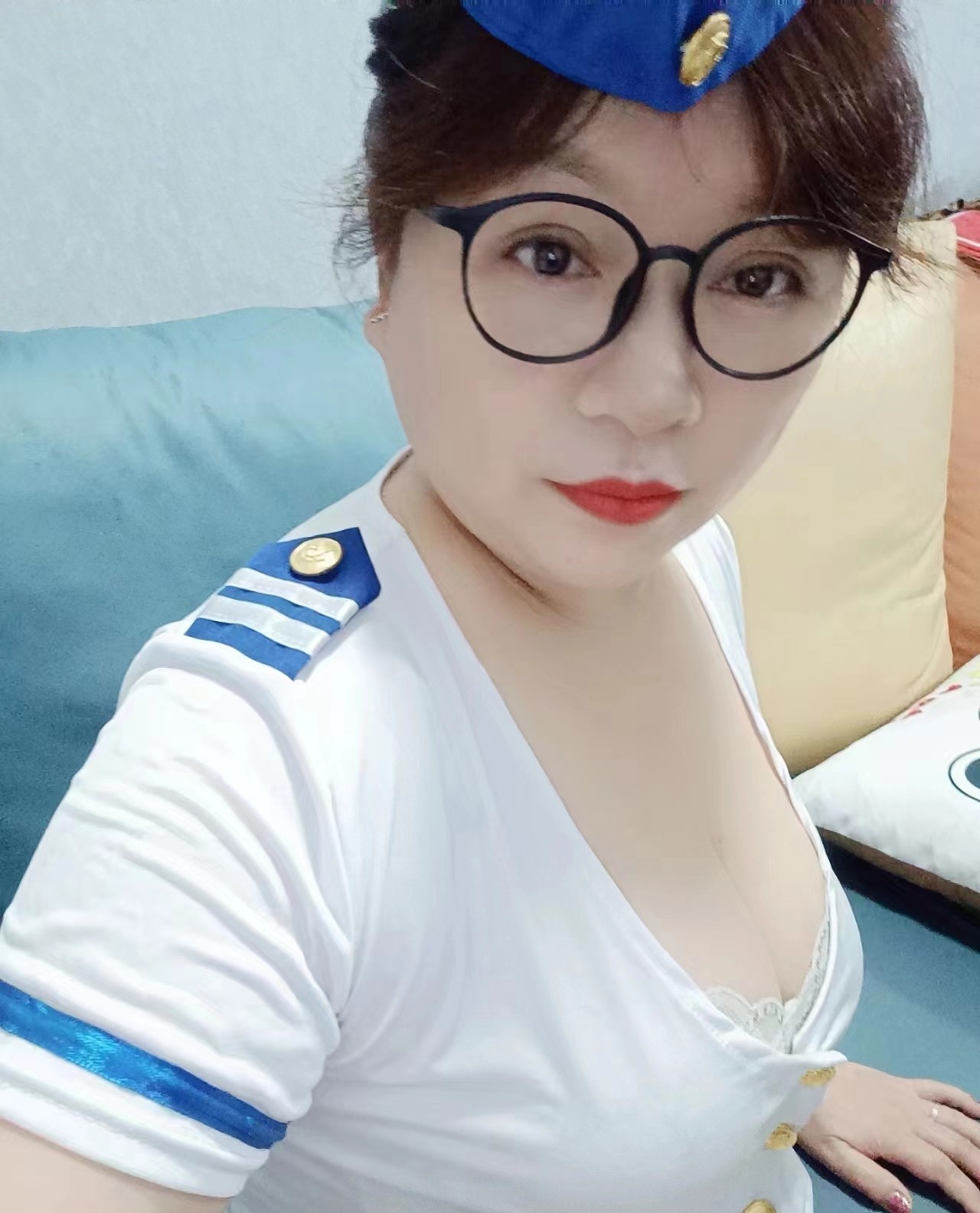 丰满迷人的川妹子