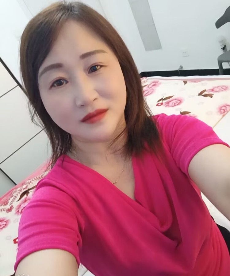 上海闵行三通潮喷少妇