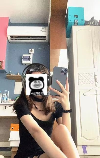 嫩妹小伊