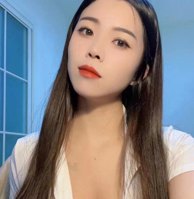 丝袜小姐姐