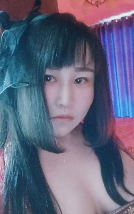 四牌楼美女过年不休息