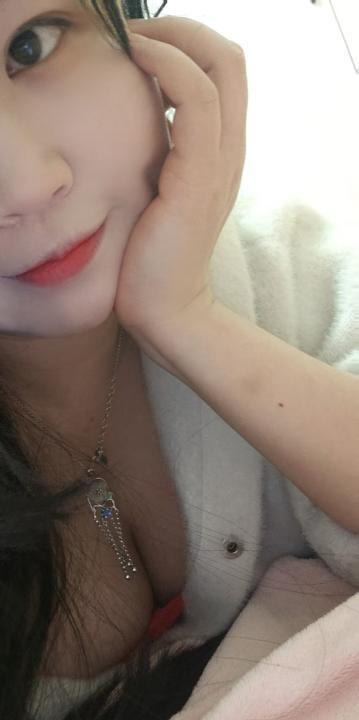 四牌楼美女过年不休息