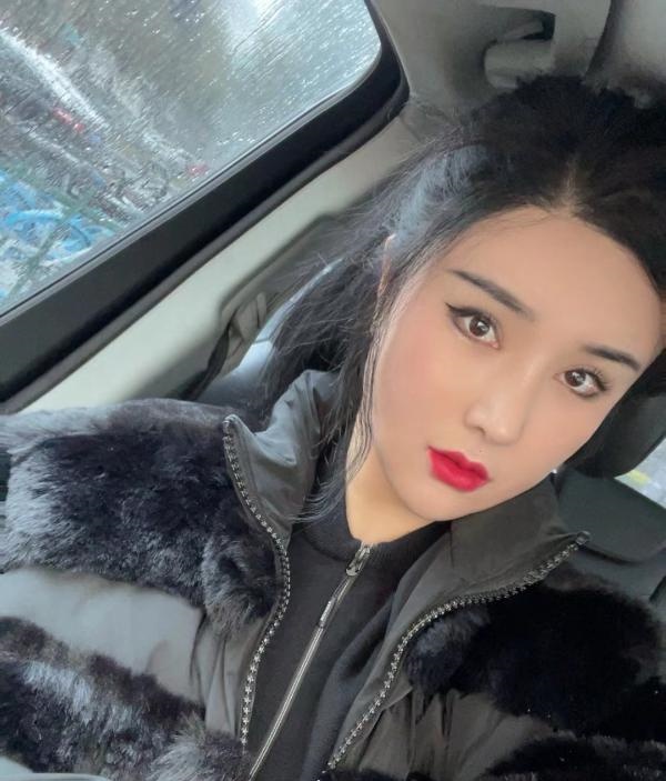 东北大码美女月亮