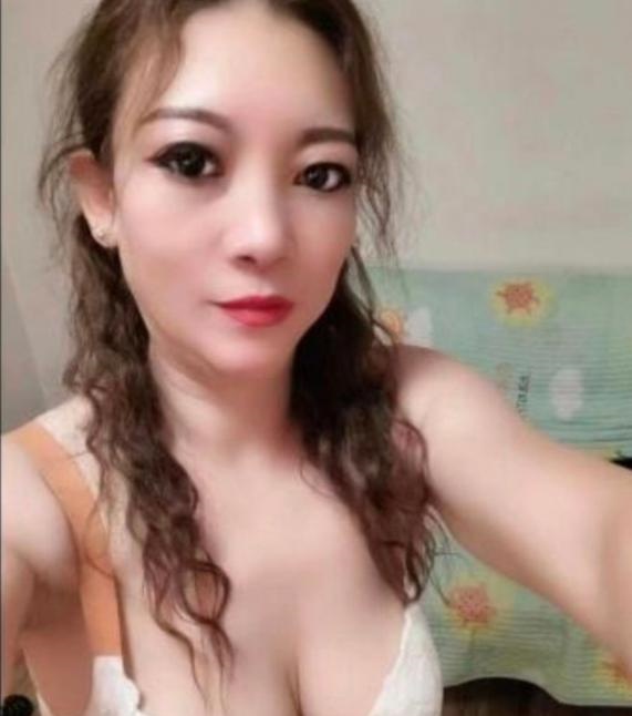 铁西气质美女