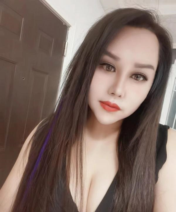 新市巨乳少妇