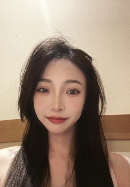 长发小妹妹