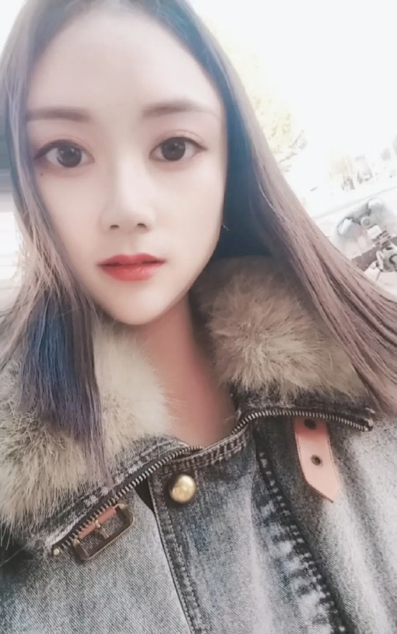性价比超高小姐姐