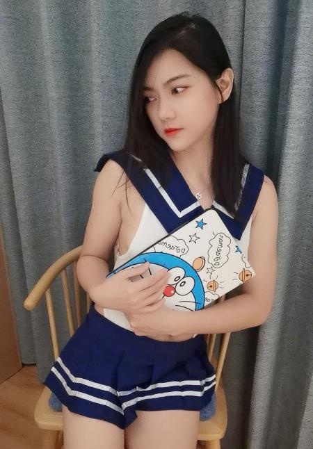 健身的小姐姐