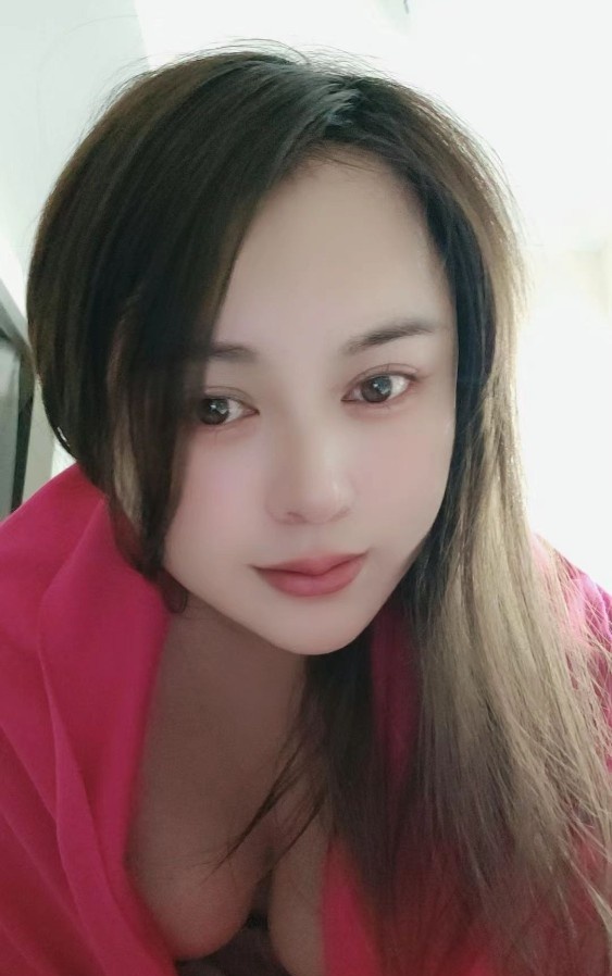 杭州开裆裤巨乳骚货