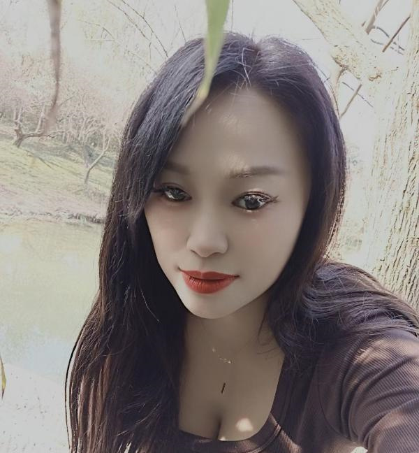 重庆辣妹子淼淼
