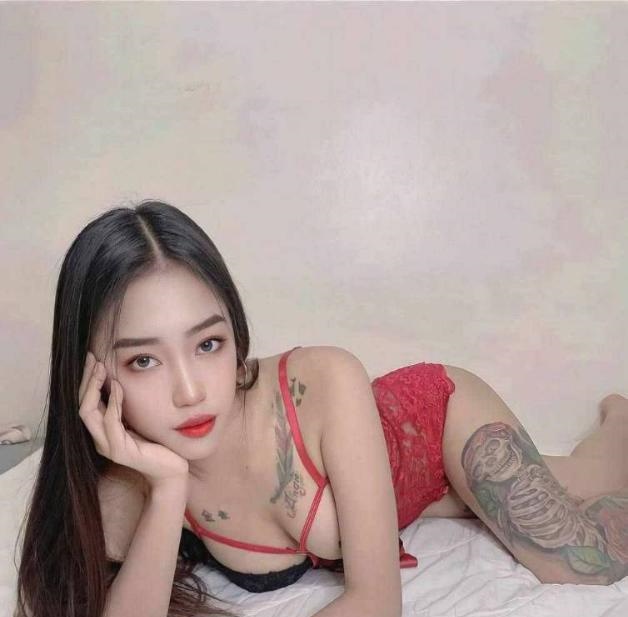 武侯纹身巨乳妹乐瑶