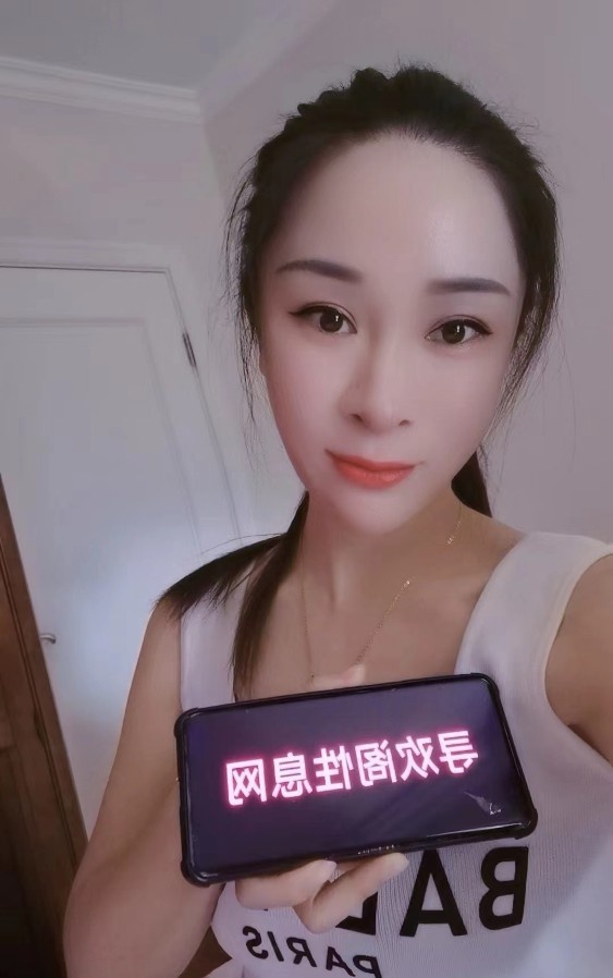 倒立吹箫达人婷婷