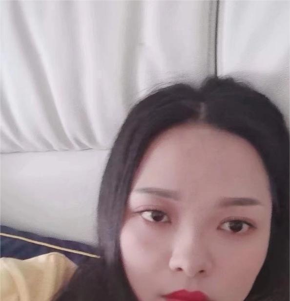 双龙大道地铁口可乐